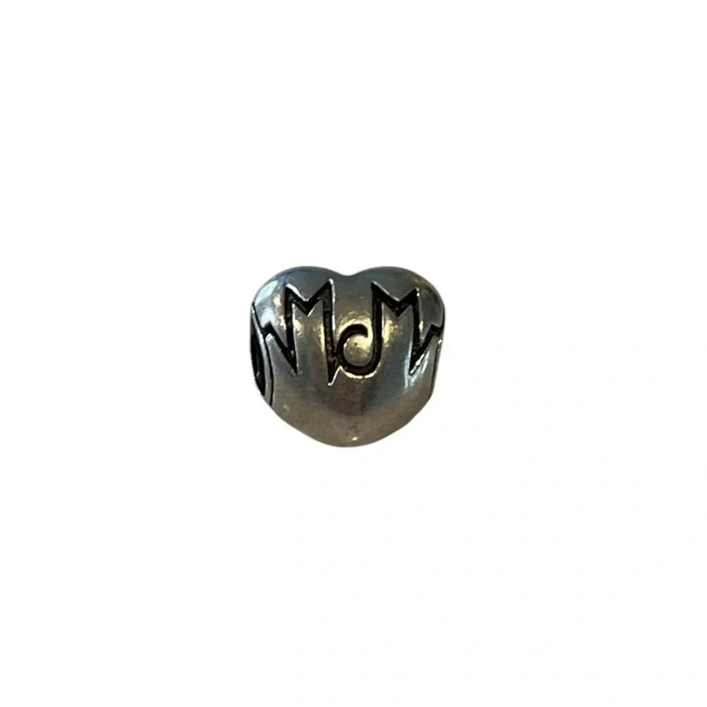 Heart MOM  silver charm